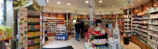 Die Innenansicht der M&uuml;nster Apotheke.