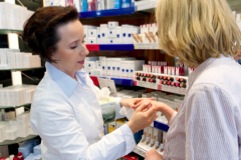 Kompetente Beratung auch bei Kosmetikfragen.